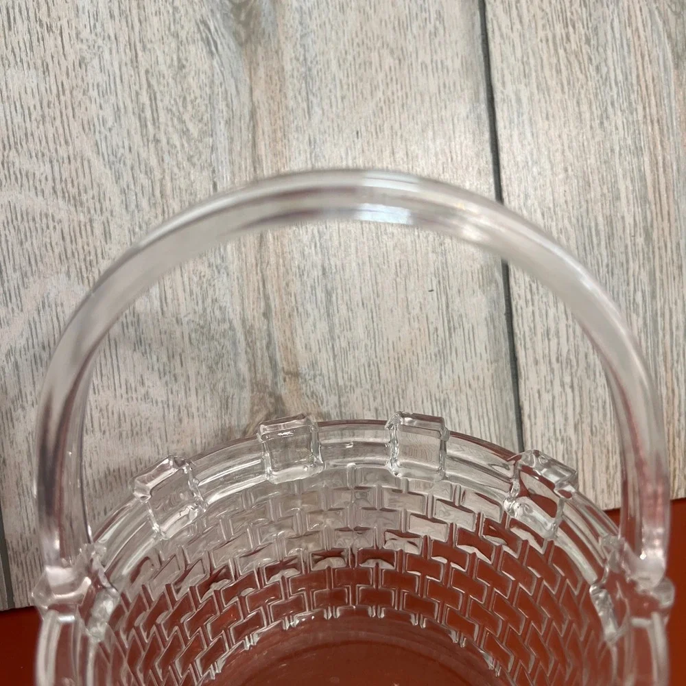 Vintage‎ Clear Pressed Glass Basketweave Candy Dish with Handle Decorative Bowl